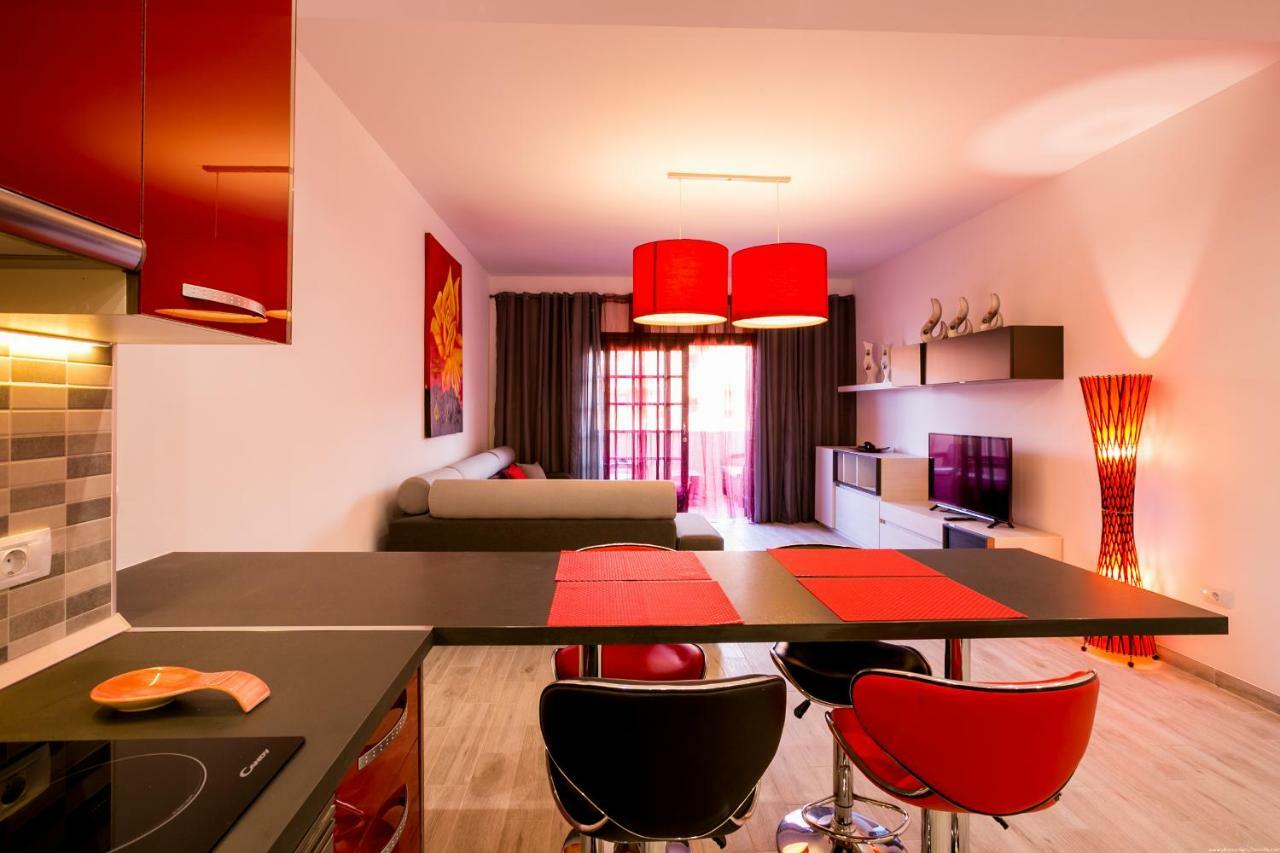 Spacious & Stylish Apartment Los Cristianos Лос Кристианос Экстерьер фото